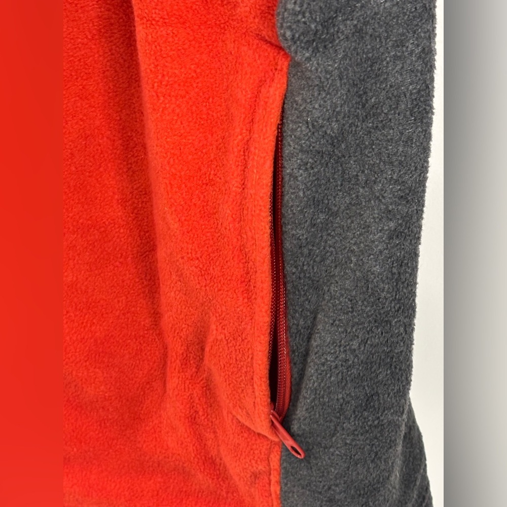 Columbia Vibrant Red and Charcoal Vest - Picture 2 of 4